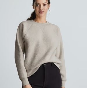 NWOT Everlane The ReNew Fleece Raglan Pullover Sweatshirt S sandstone